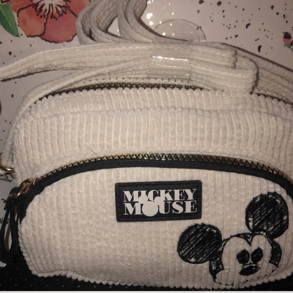 Disney Mickey Mouse corduroy crossbody and attached ear bud Limited Edition New - Picture 7 of 10